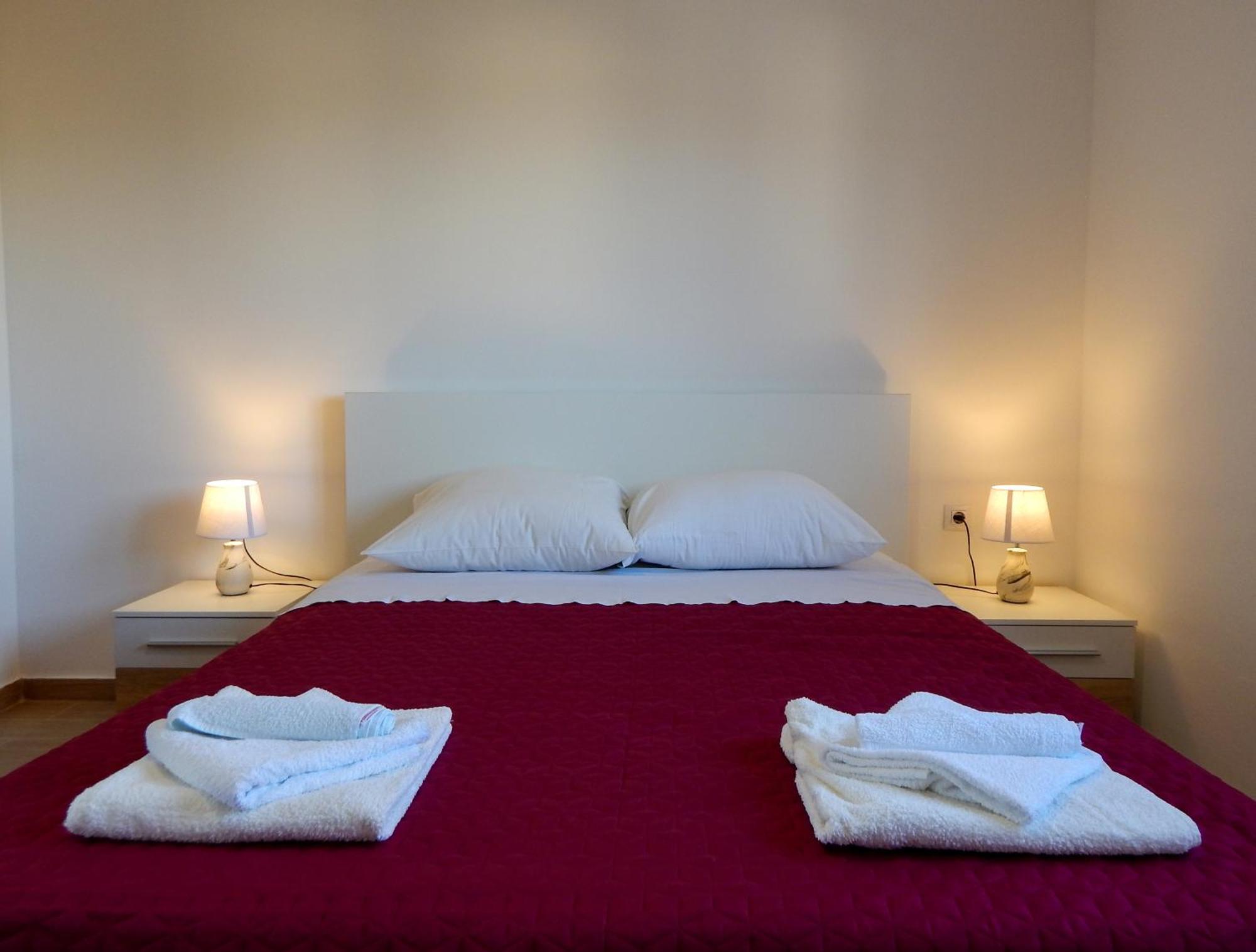 Apartment Sweet Escape *
